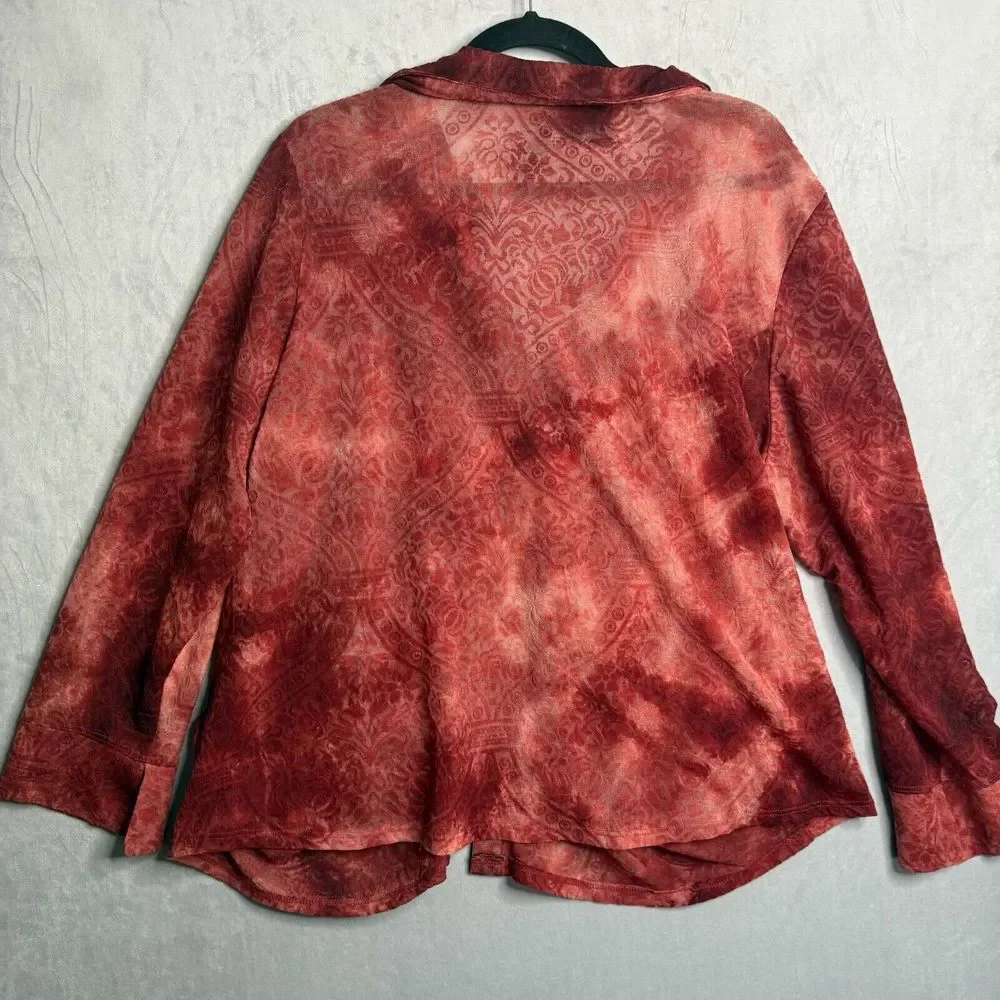 Woven Red Ruched Button-Front Women's Top - Picture 6 of 9